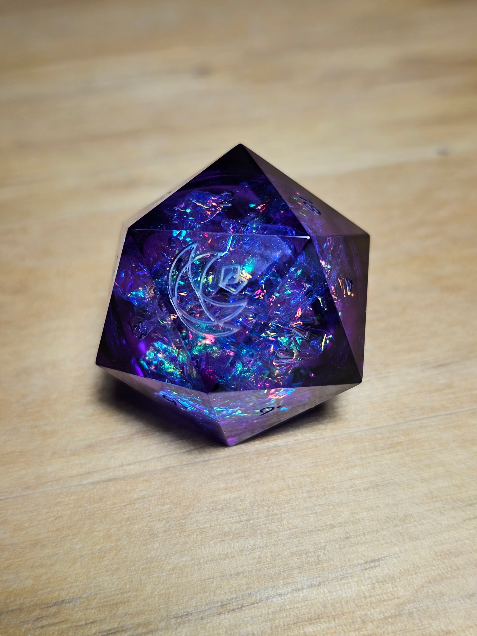 Pre-order ElectroHex 33mm D20 – Cassiopeia Dice