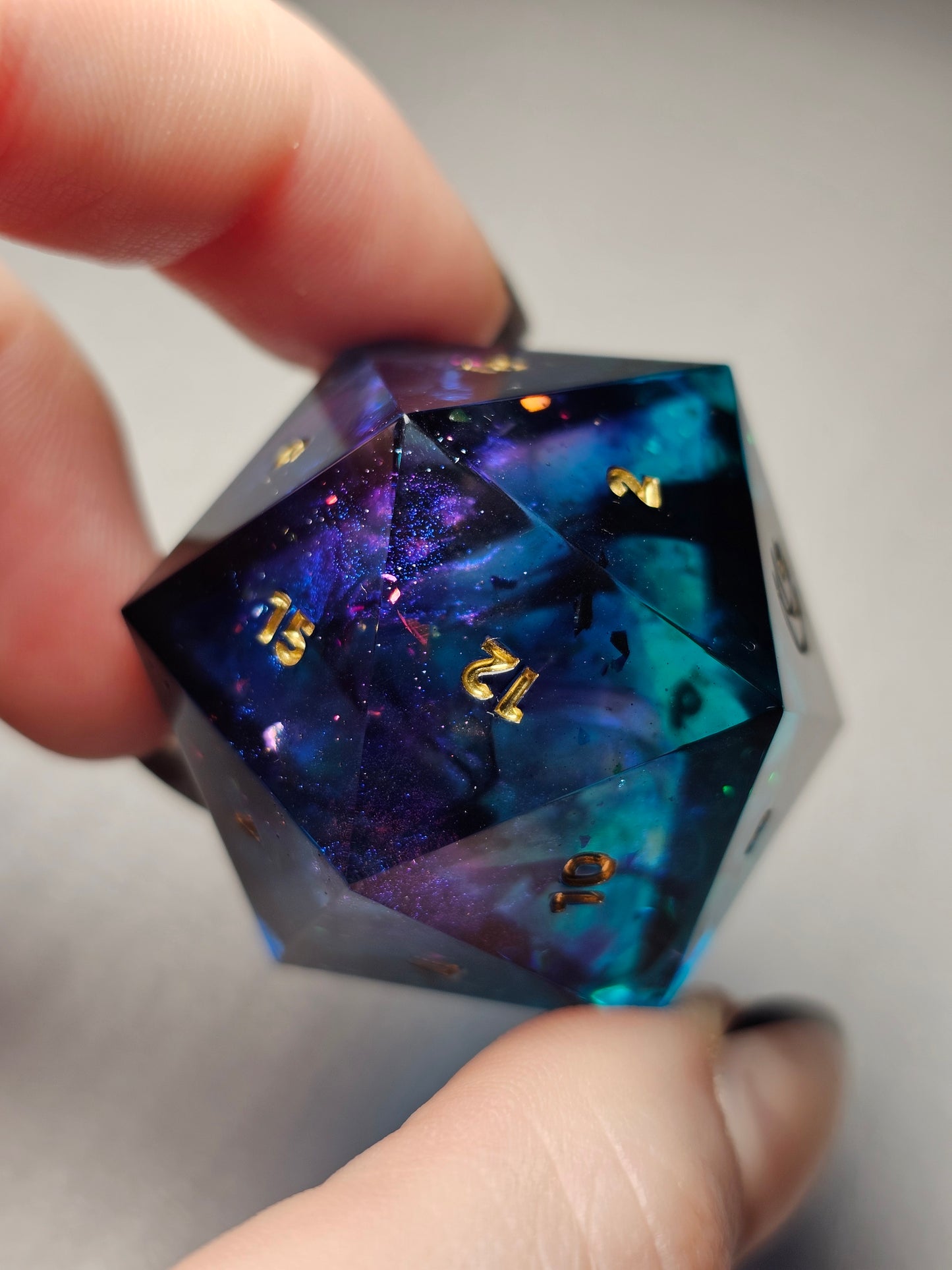 Jewel Keeper 33mm Chonk D20