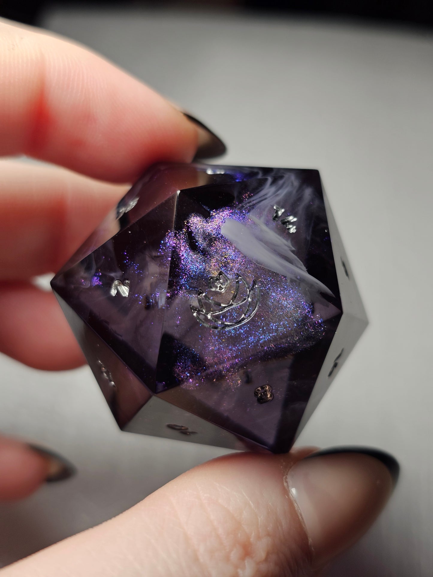 Black Comet 33mm Chonk D20
