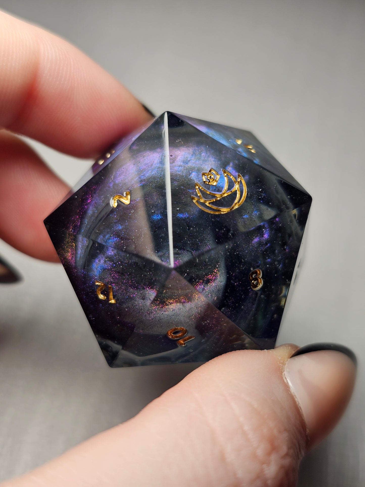 Void Petal 33mm Chonk D20
