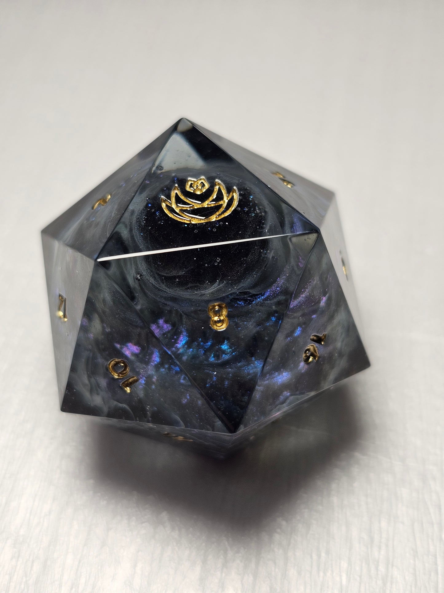 Lunarkiss 33mm Chonk D20