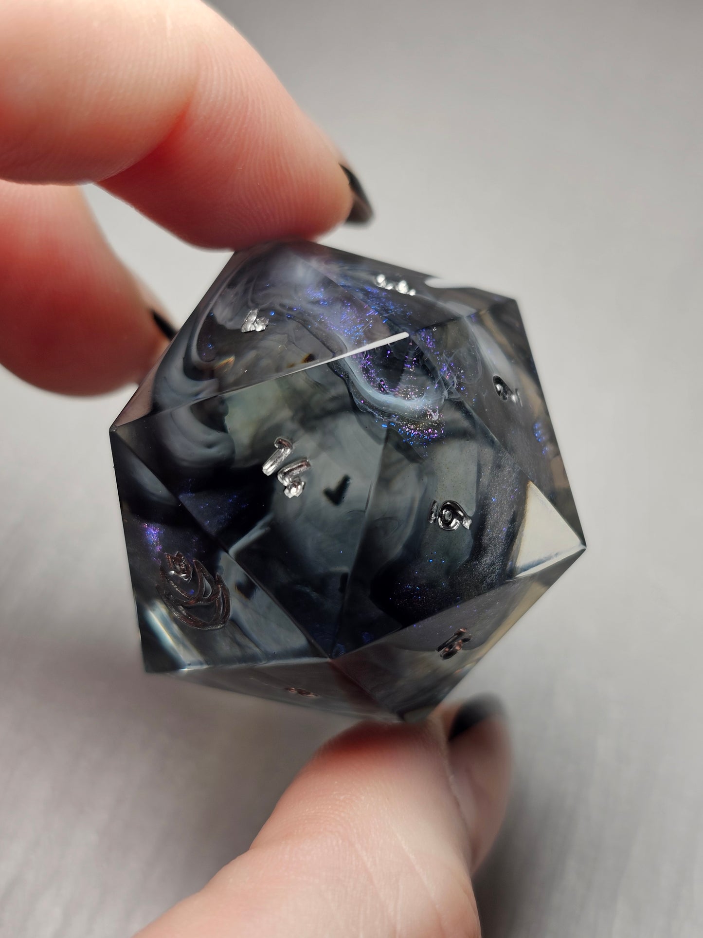 Iridescent Realm 33mm Chonk D20