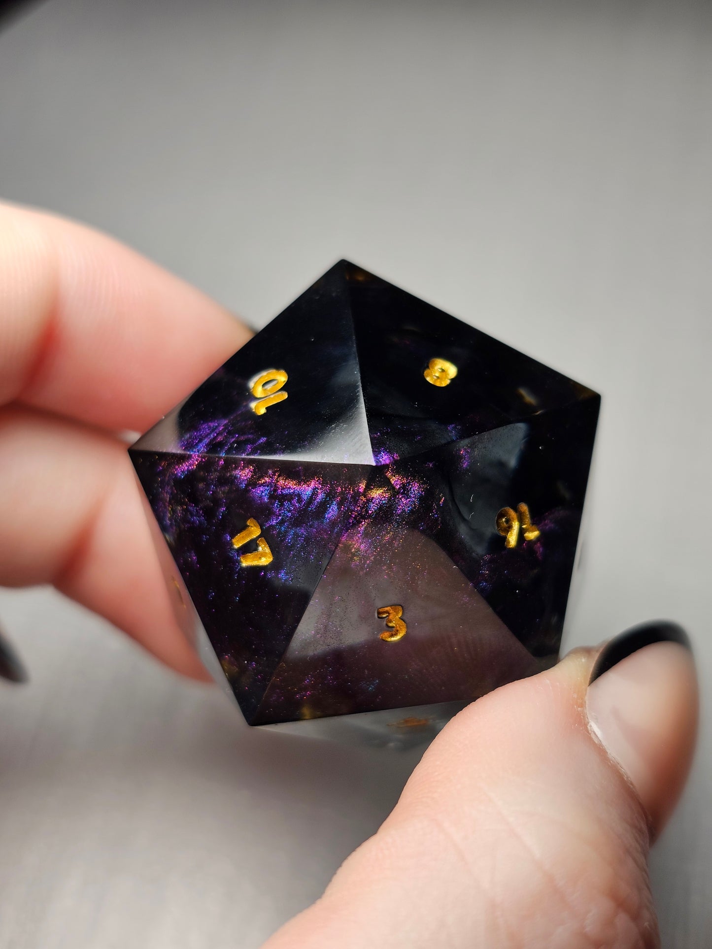 Shadow Keeper 33mm Chonk D20