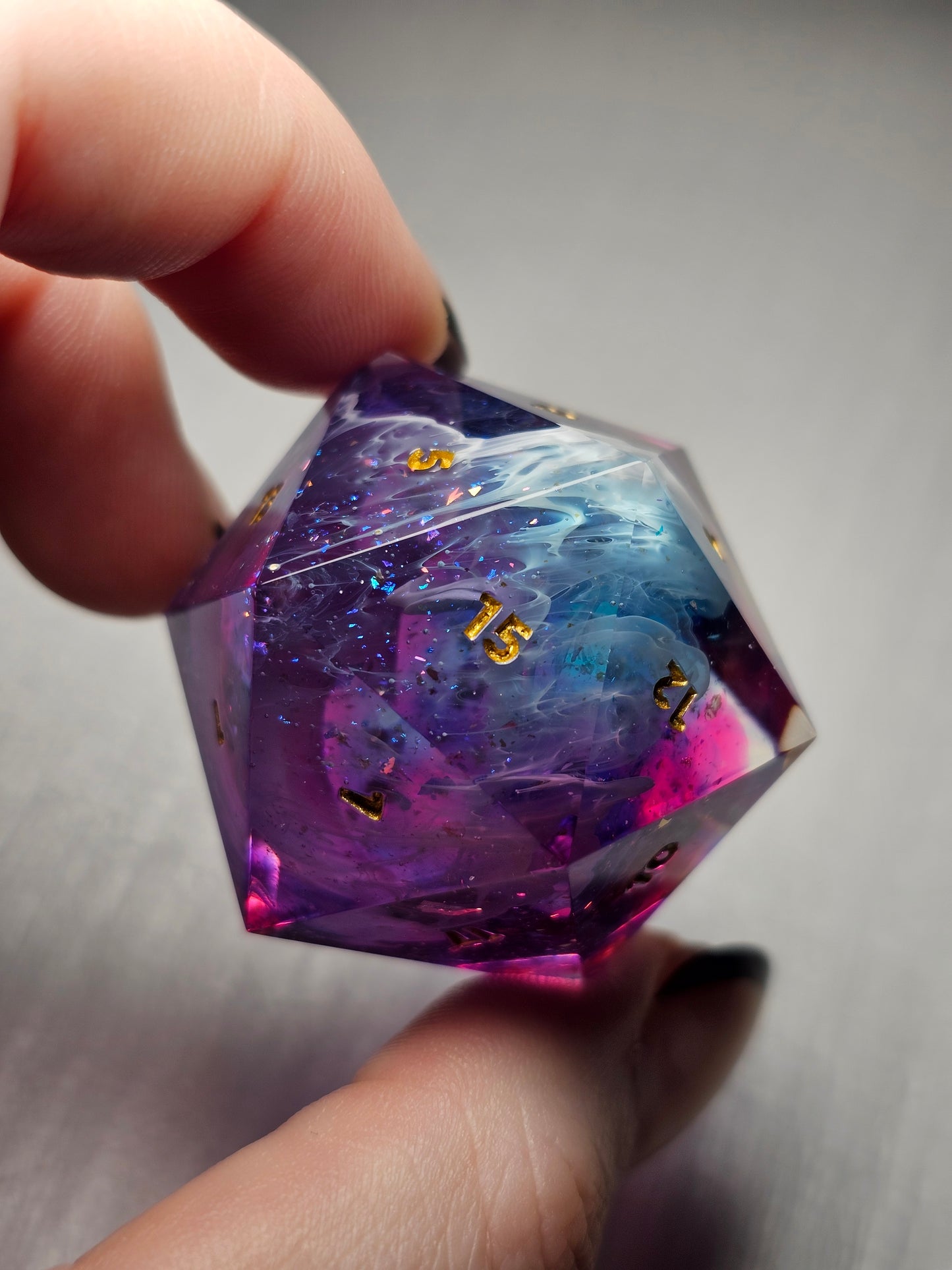 Ancient Power 33mm Chonk D20